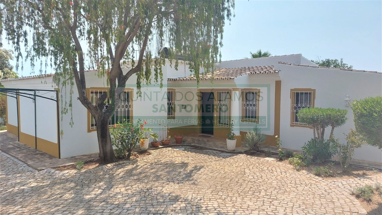 Photo of Outdoor in Guia