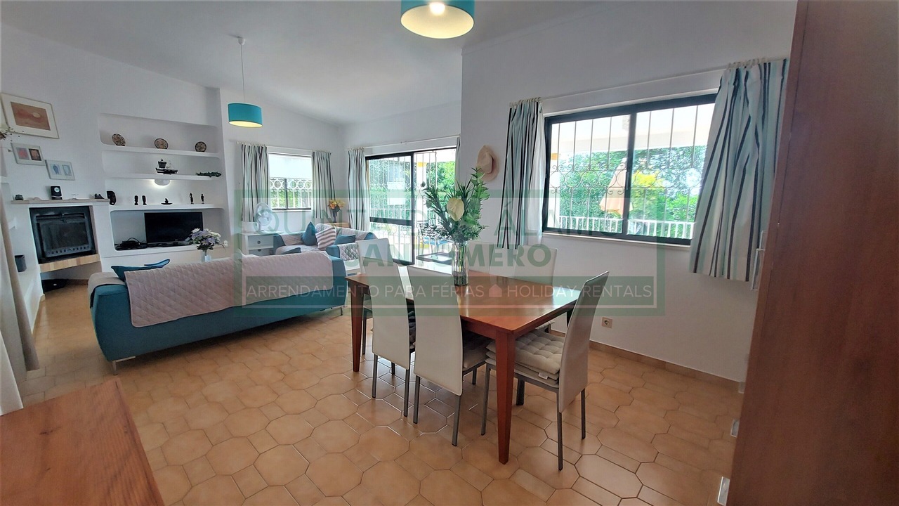 Photo of Livingroom in Guia