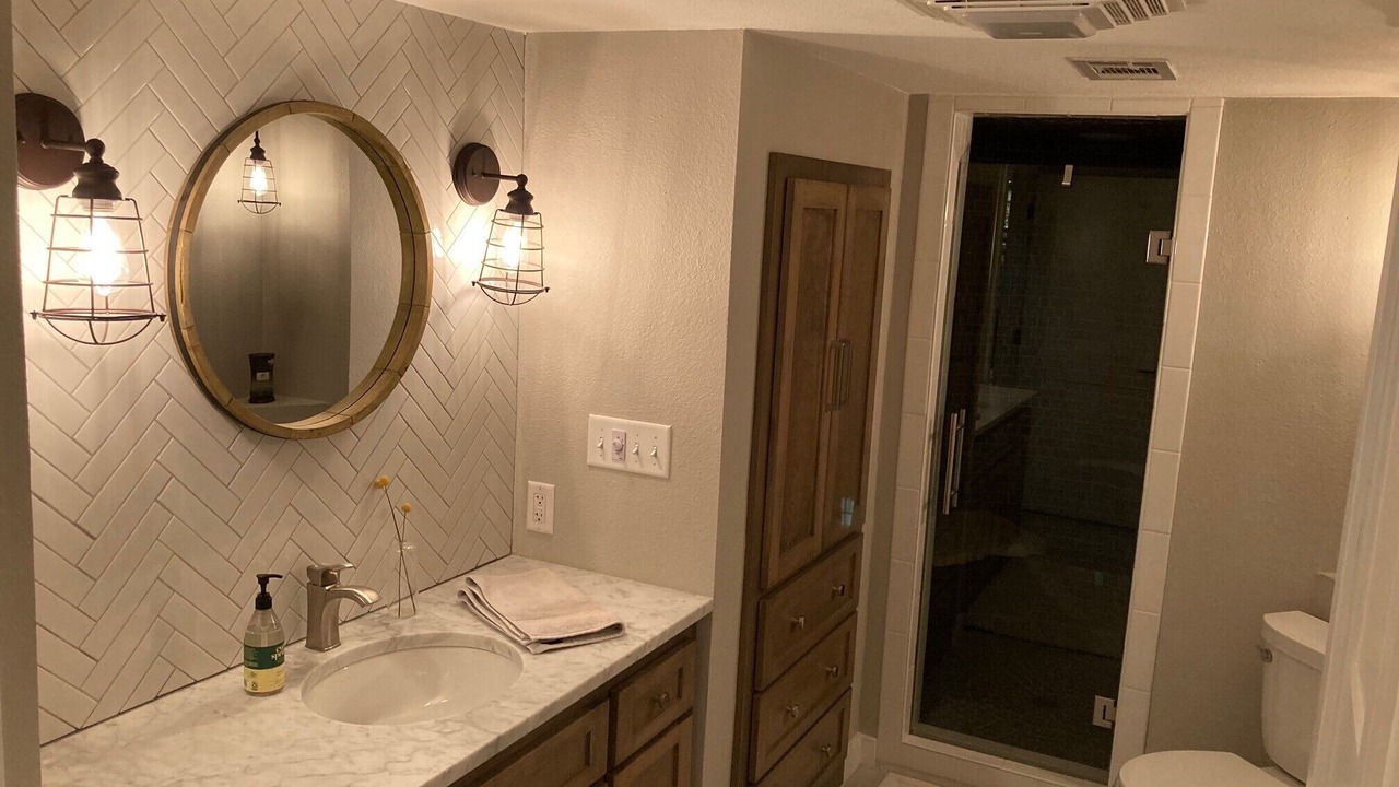 Photo of Bathroom in Colgate