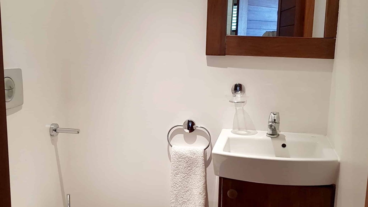 Photo of Bathroom in Moorea-Maiao