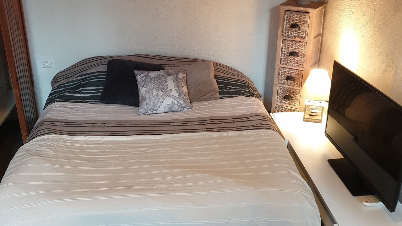 Photo of Bedroom in Le Camas