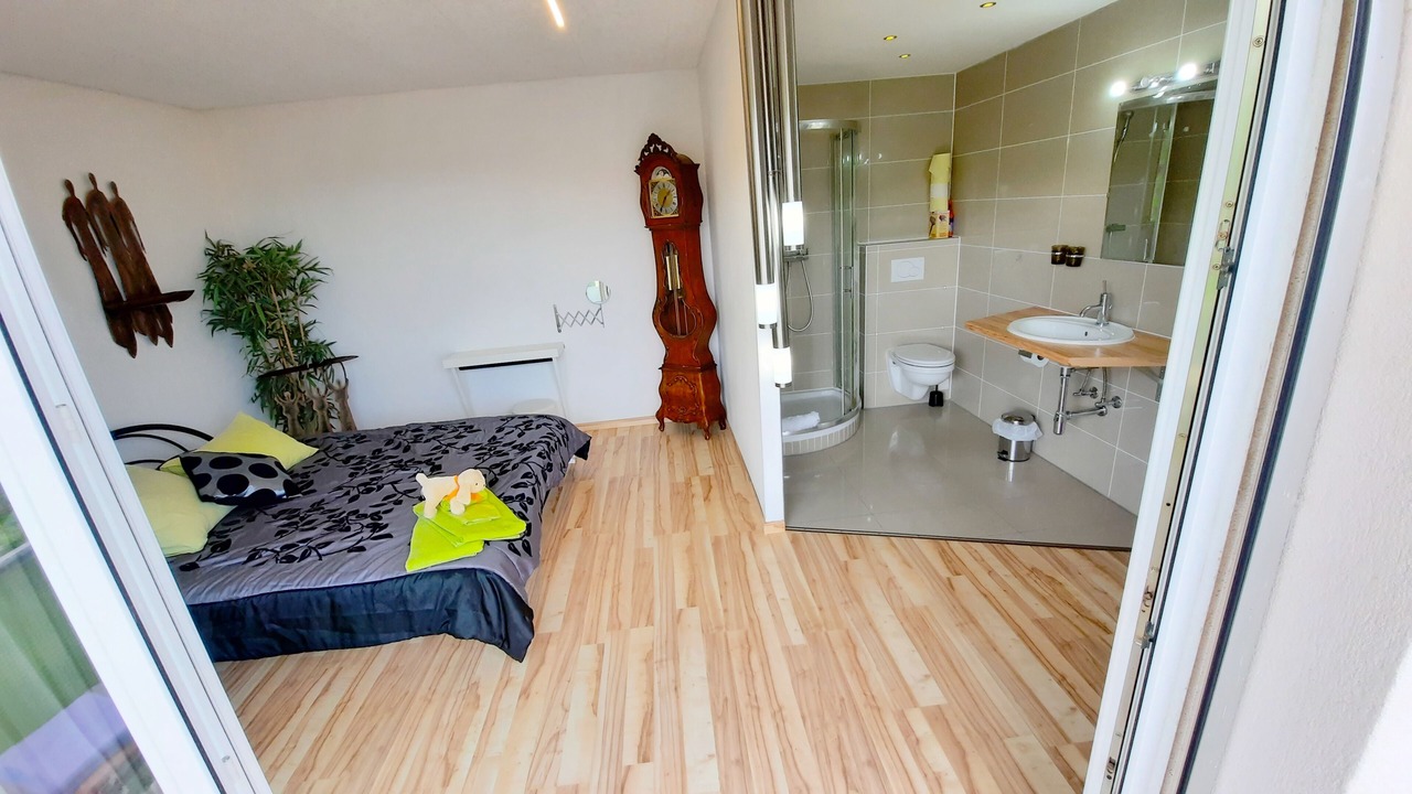 Photo of Bedroom in Montreux