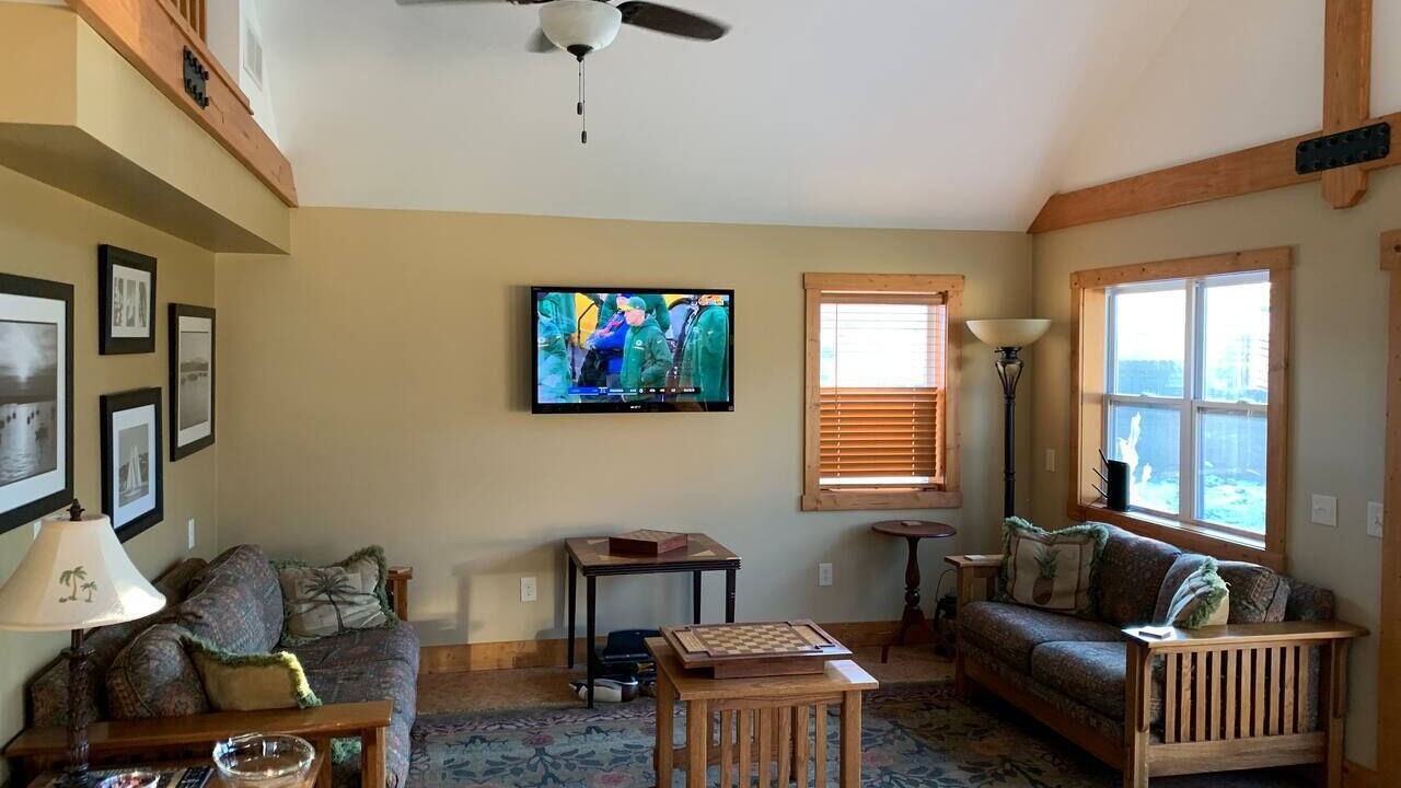 Photo of Bedroom in Lansing