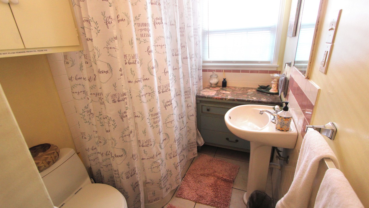 Photo of Bathroom in Lompoc