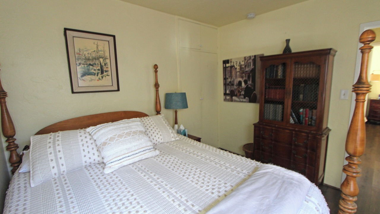 Photo of Bedroom in Lompoc