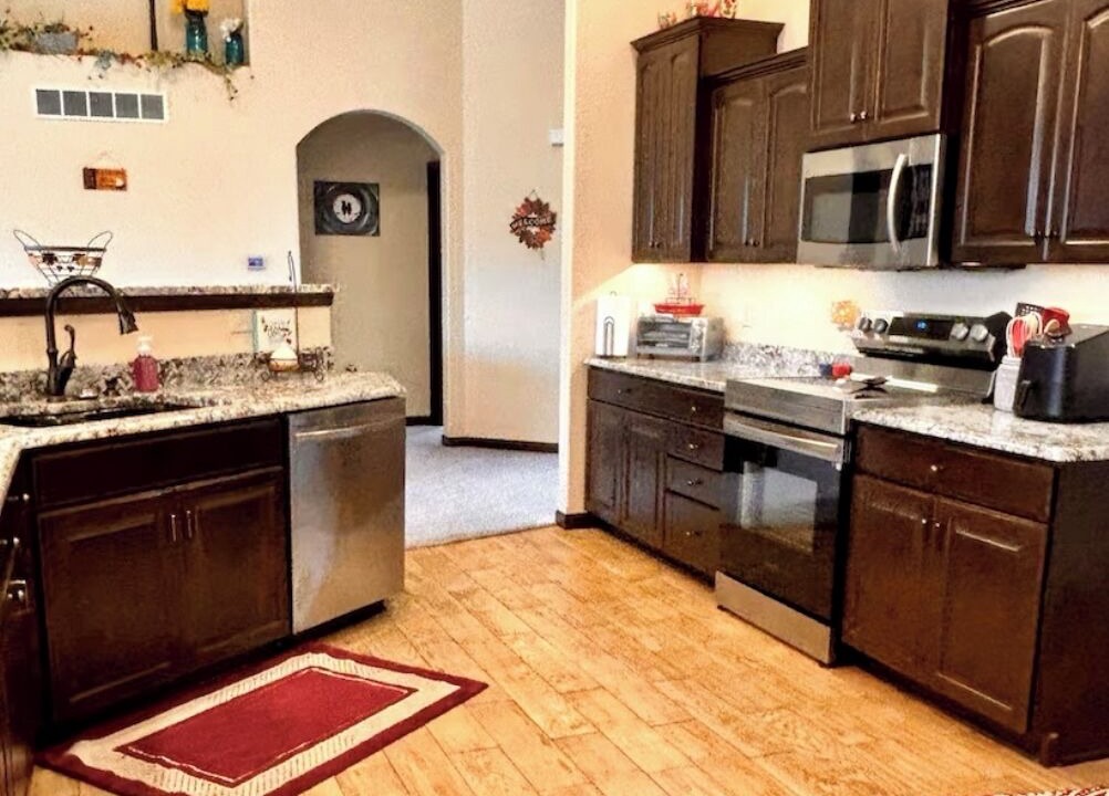 Photo of Kitchen in Manitowoc