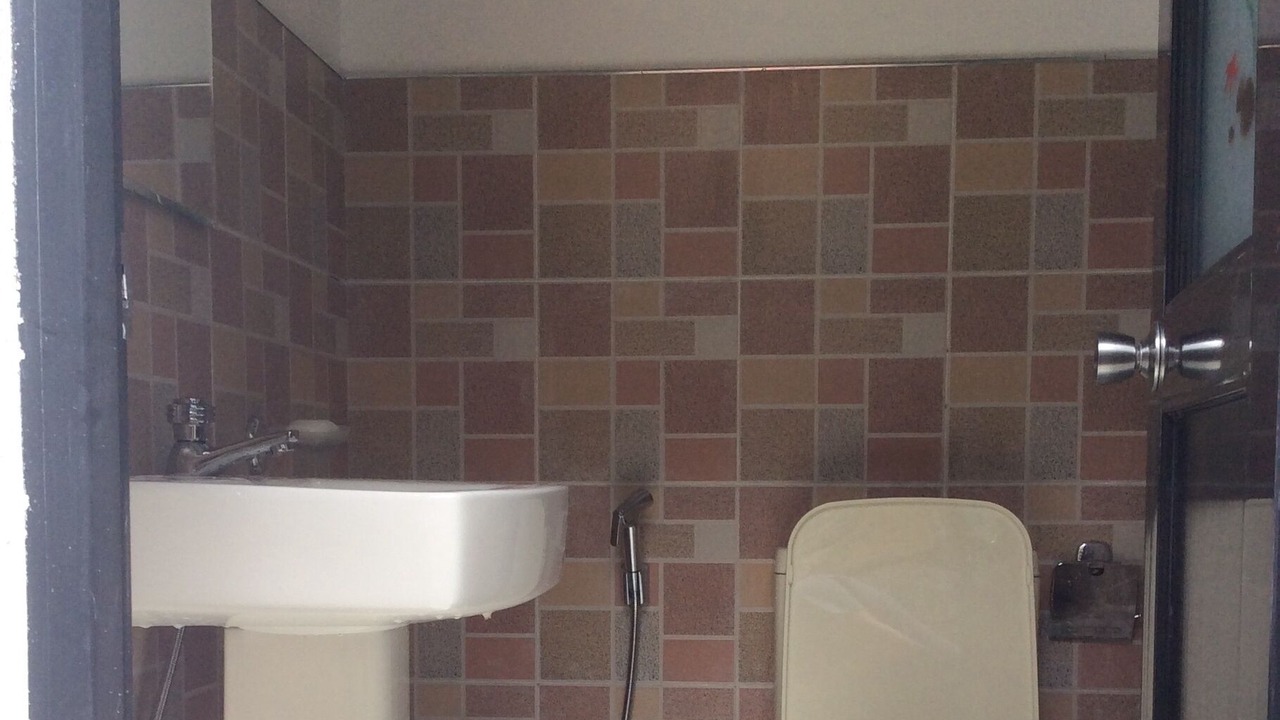 Photo of Bathroom in Ambagollapathana