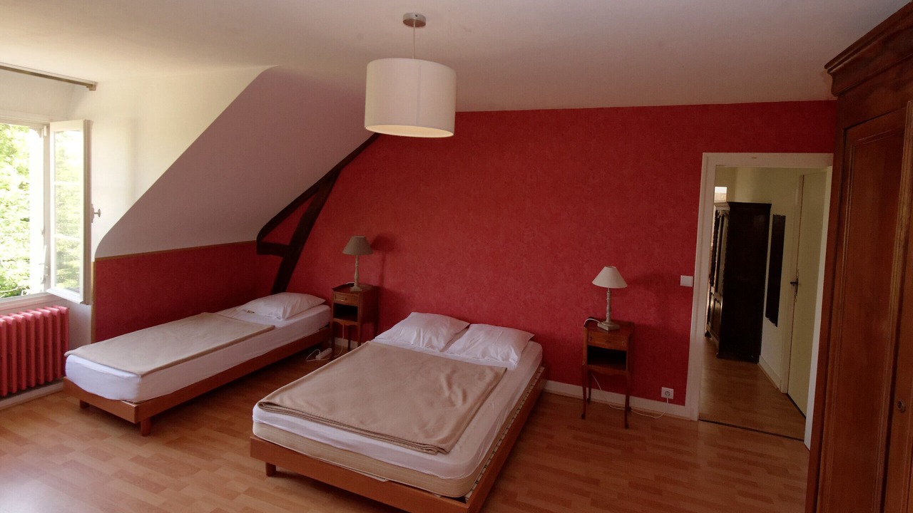 Photo of Bedroom in Saint-Dye-sur-Loire