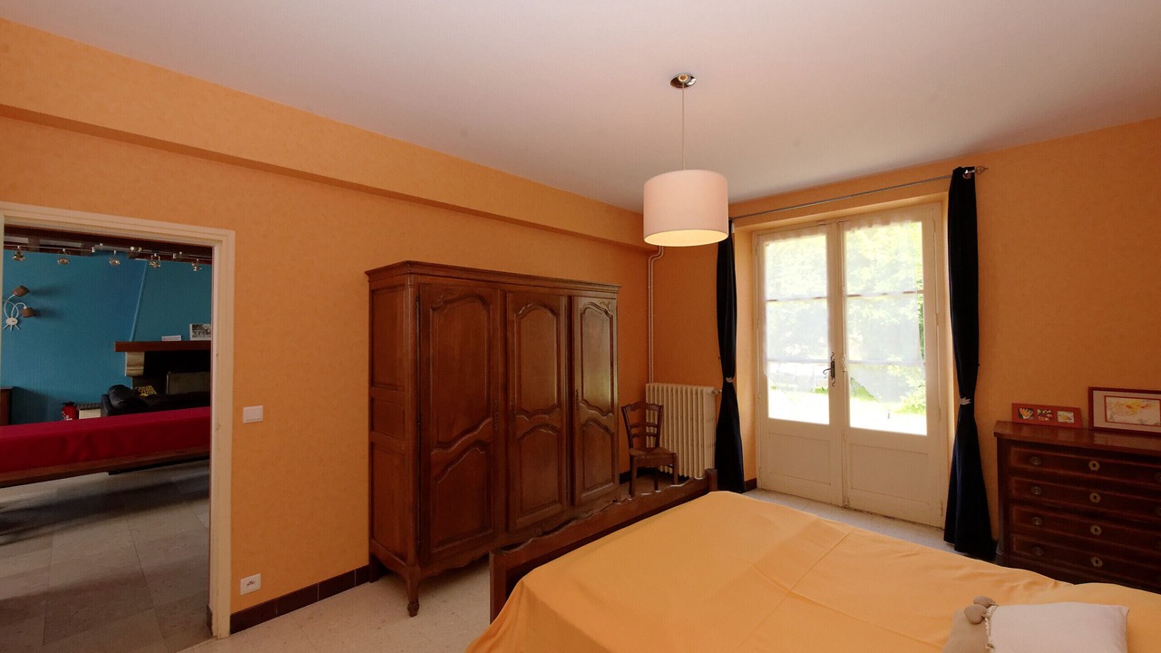 Photo of Bedroom in Saint-Dye-sur-Loire