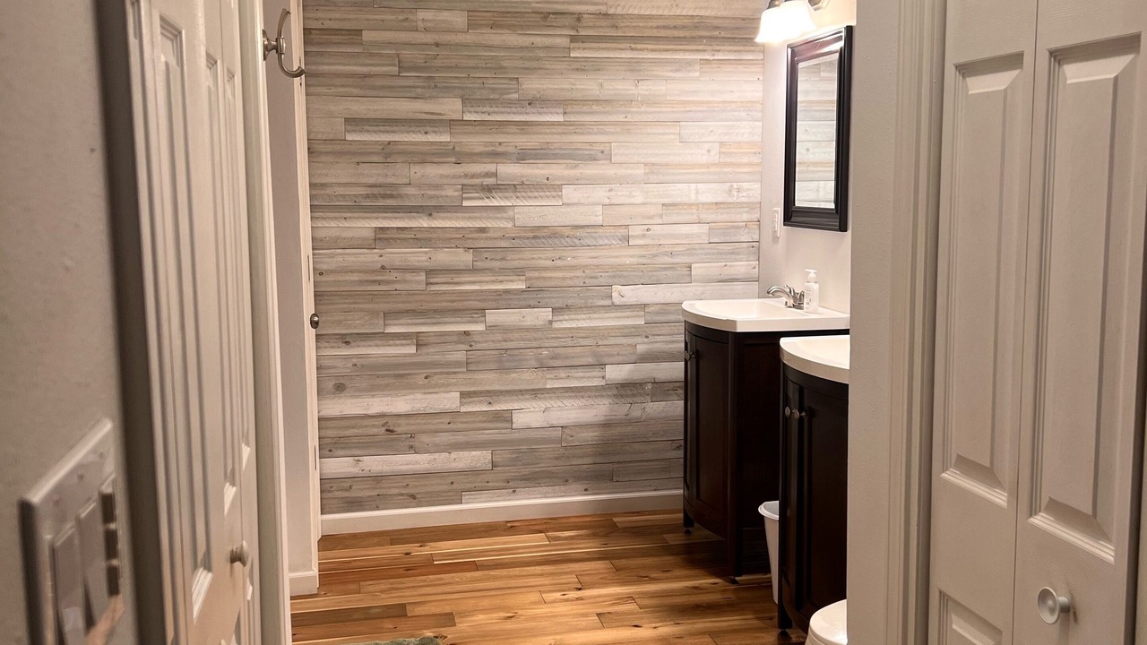 Photo of Bathroom in Nauvoo