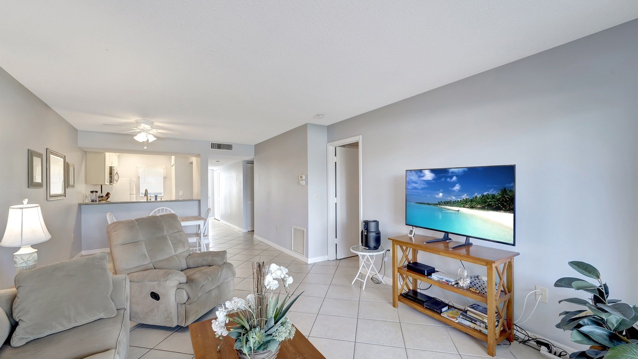 Photo of Livingroom in Plantation