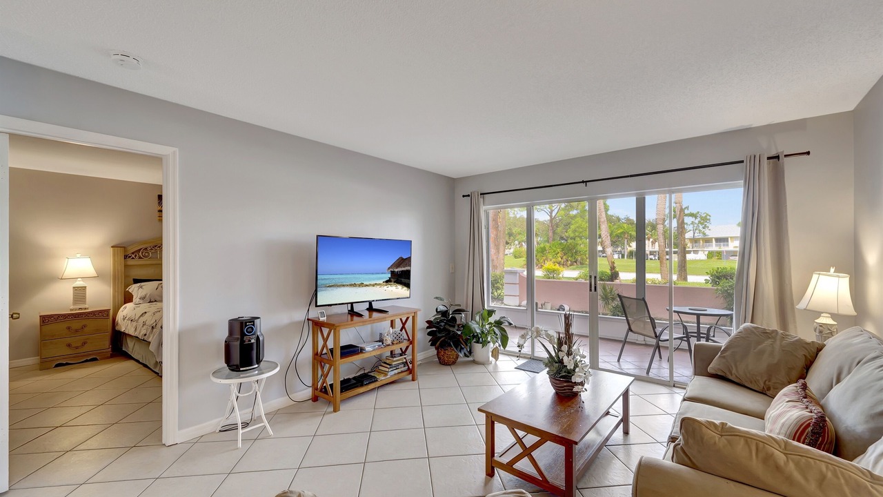 Photo of Livingroom in Plantation