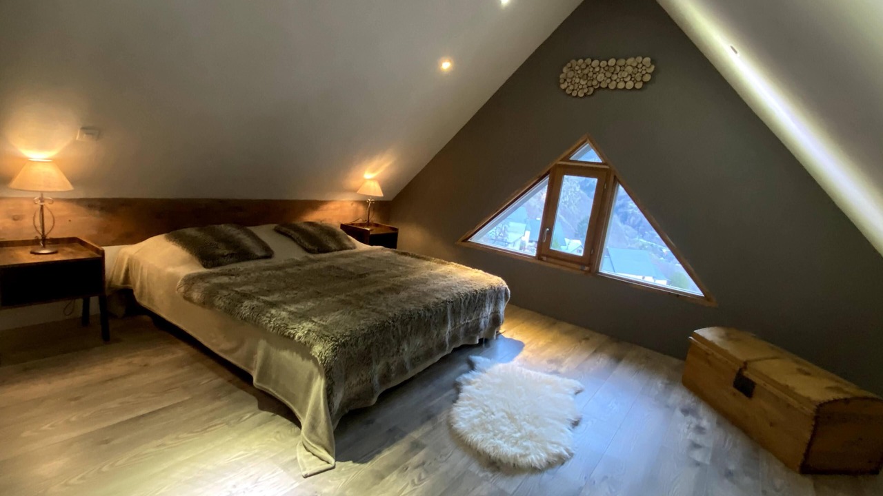 Photo of Bedroom in Venosc