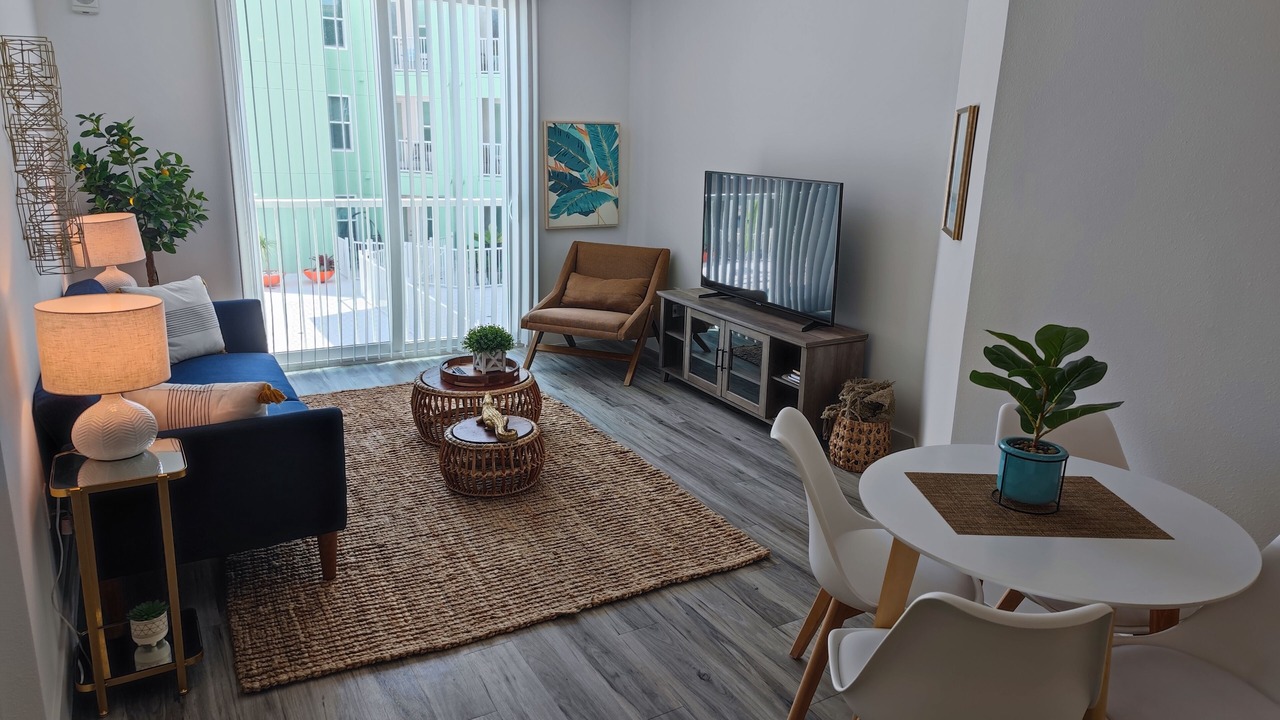 Photo of Livingroom in Central Sarasota