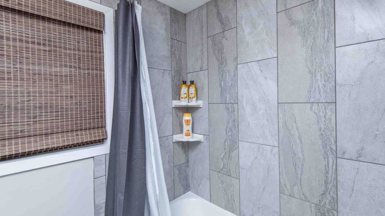 Photo of Bathroom in Kutzky Park