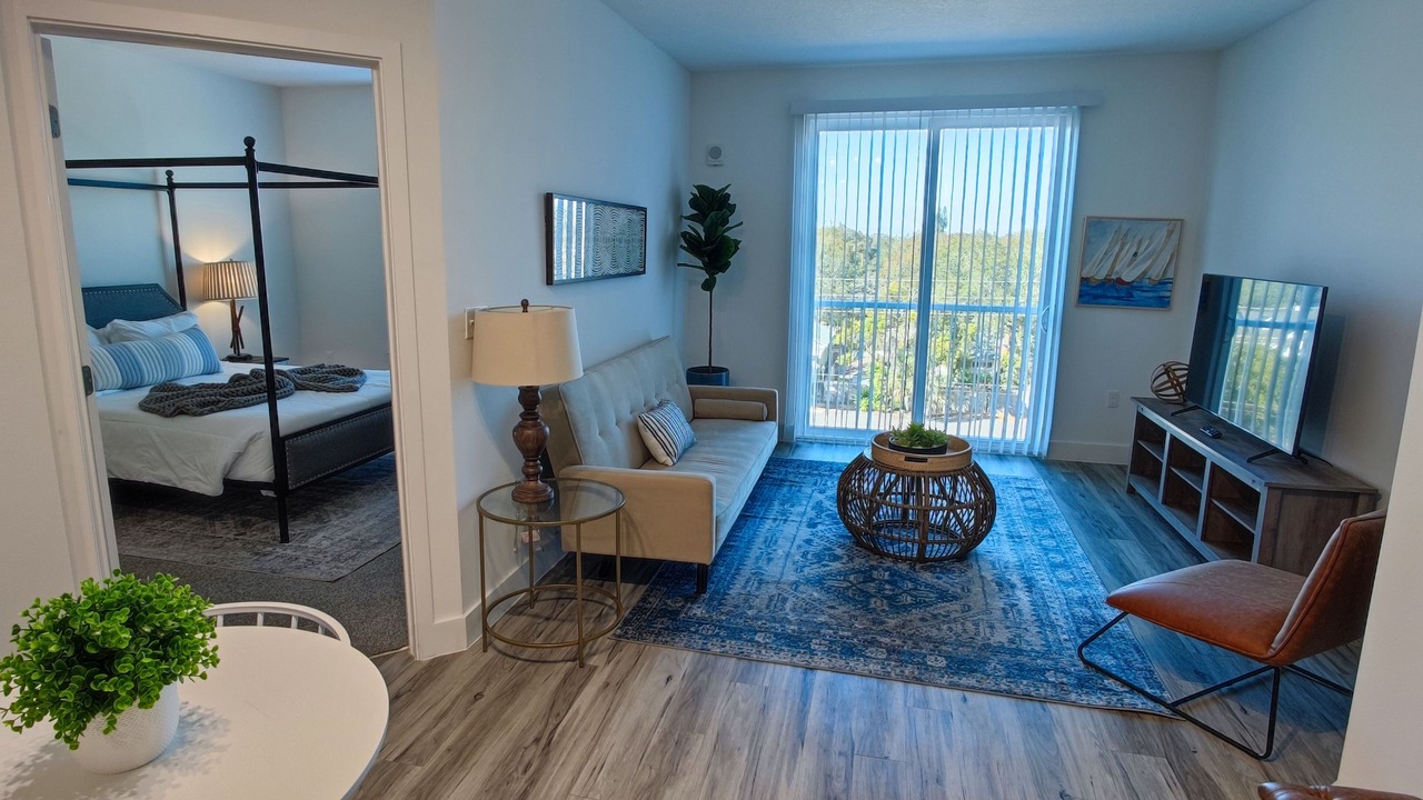 Photo of Livingroom in Central Sarasota
