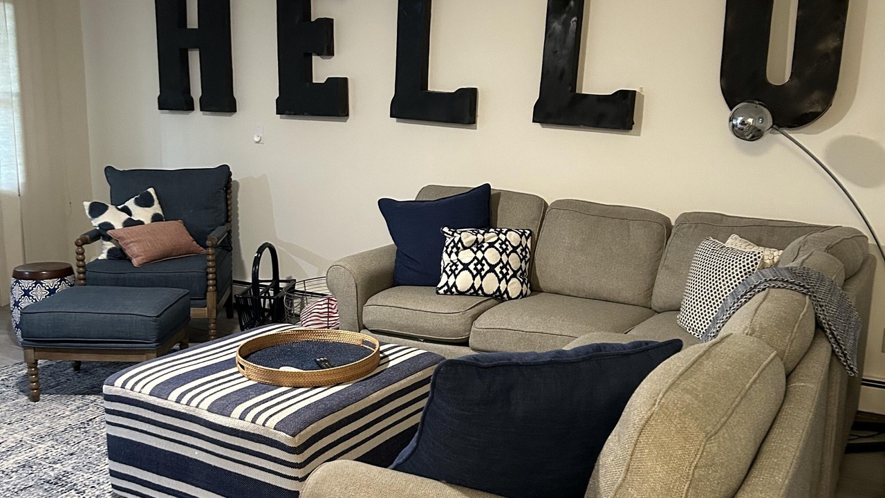 Photo of Livingroom in Lake Township