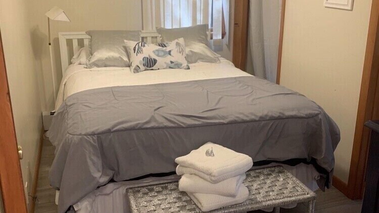 Photo of Bedroom in Lake Township