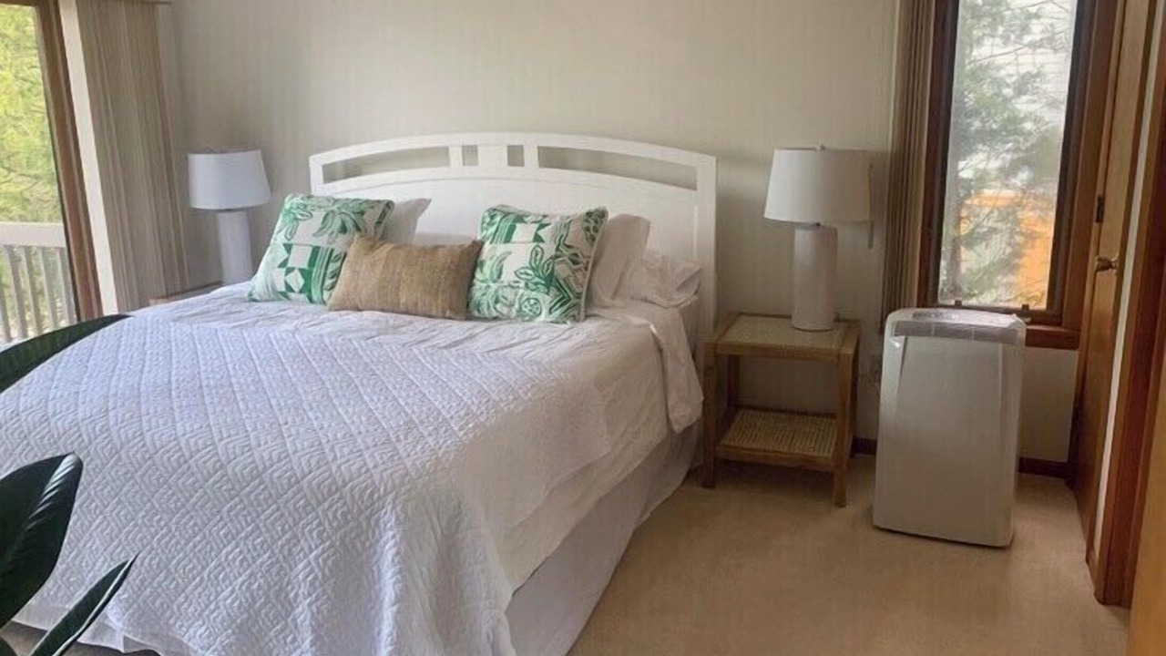 Photo of Bedroom in Lake Township