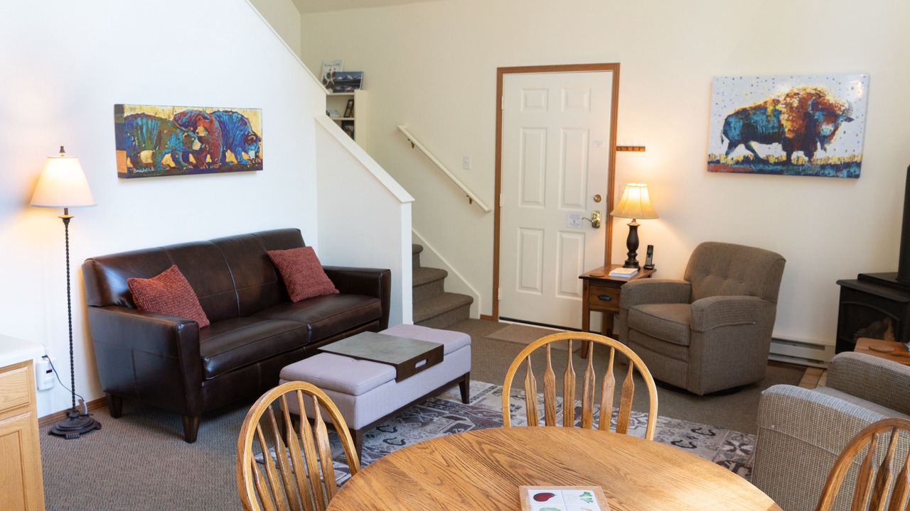Photo of Livingroom in West Glacier
