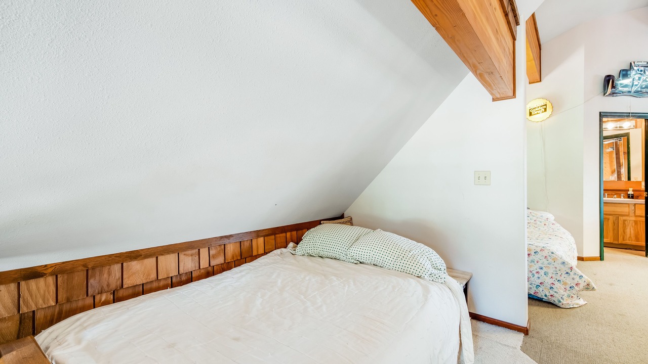 Photo of Bedroom in Hyak