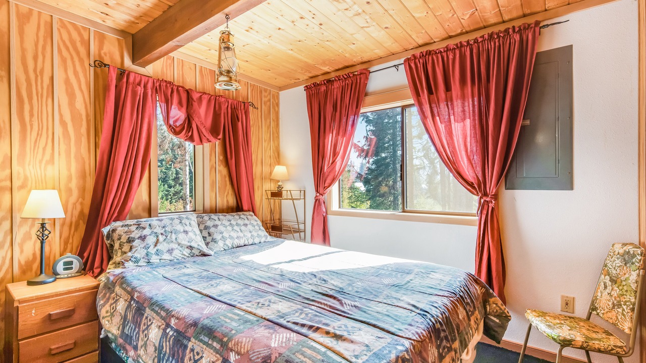 Photo of Bedroom in Hyak