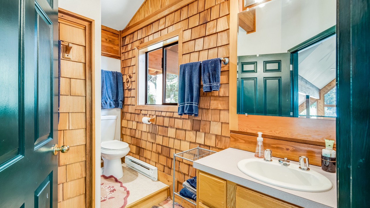 Photo of Bathroom in Hyak