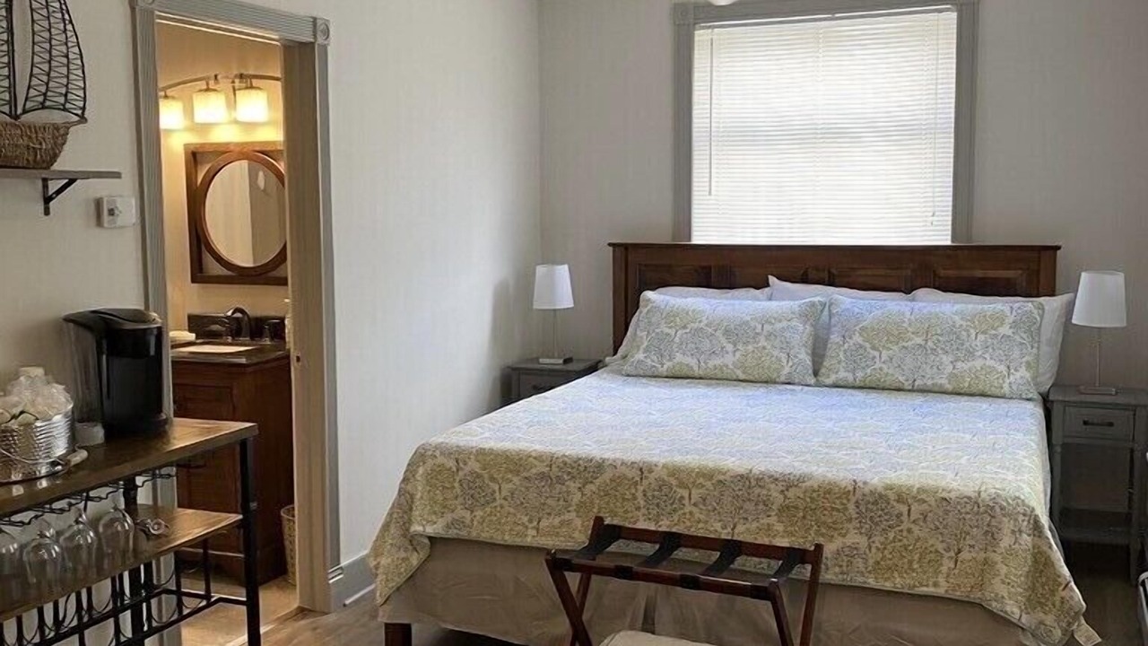 Photo of Bedroom in Hammondsport