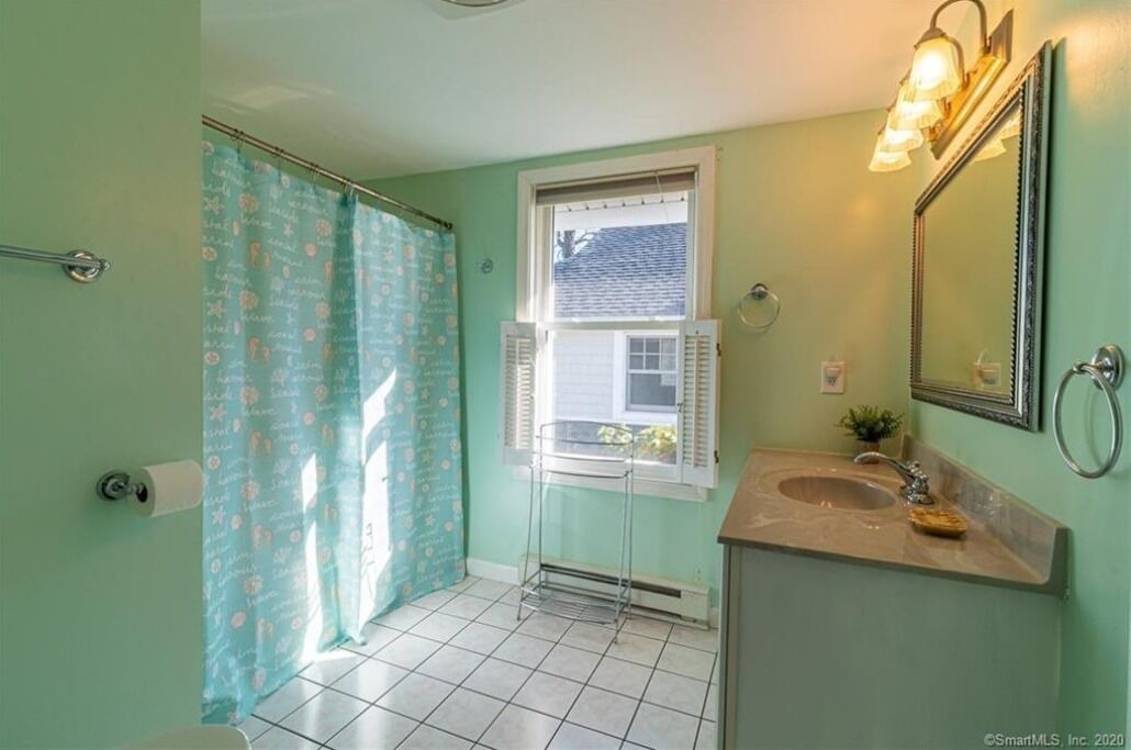 Photo of Bathroom in Niantic