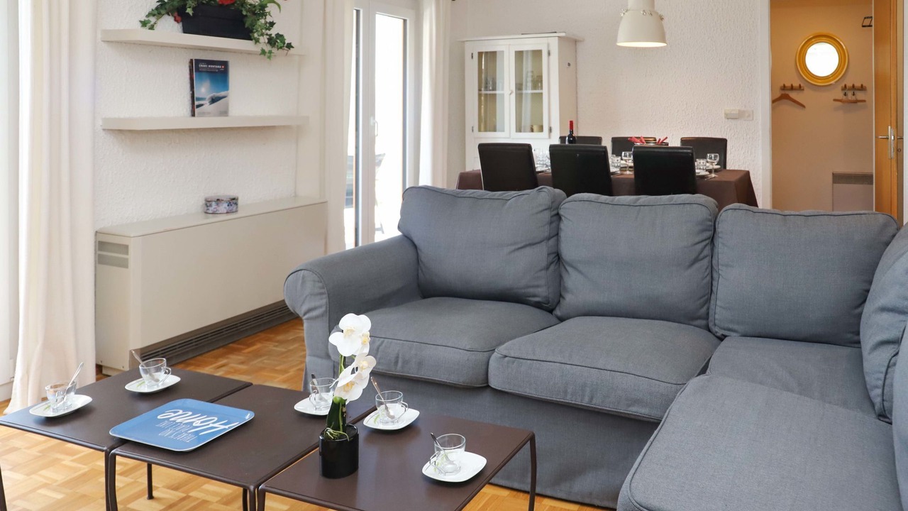 Photo of Livingroom in Lens