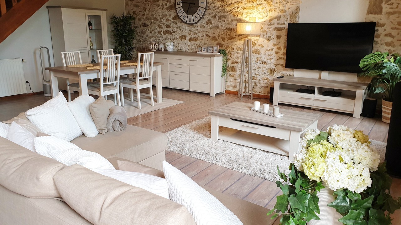 Photo of Livingroom in Saint-Felix-de-Foncaude