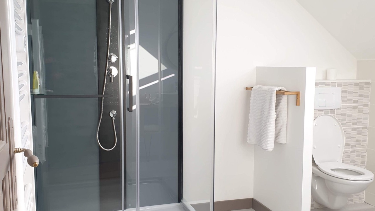 Photo of Bathroom in Saint-Germain-des-Champs