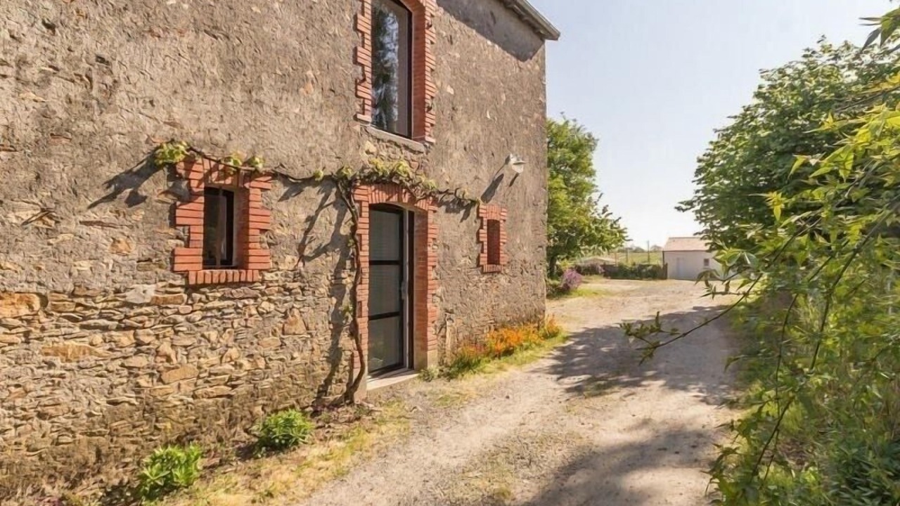 Photo of Outdoor in Monnieres
