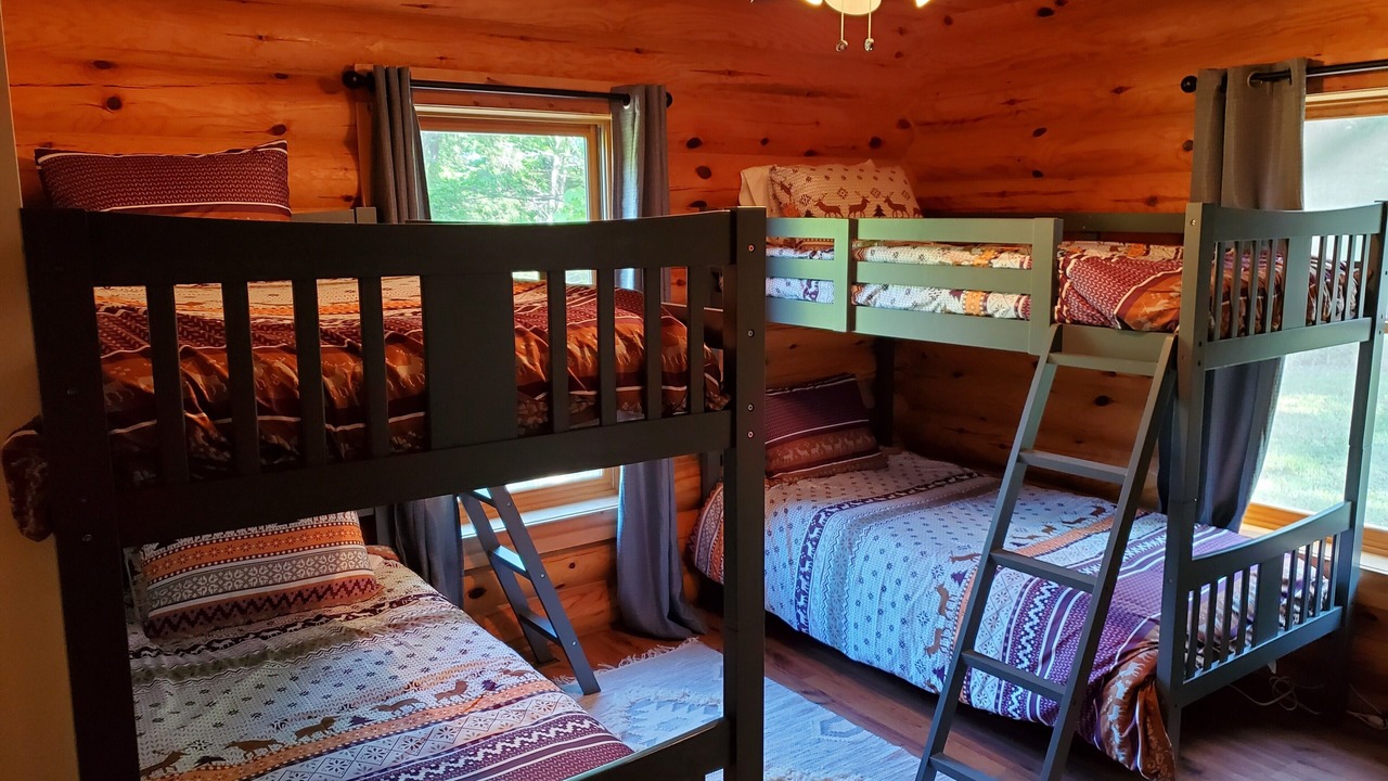 Photo of Bedroom in Atlantic Mine