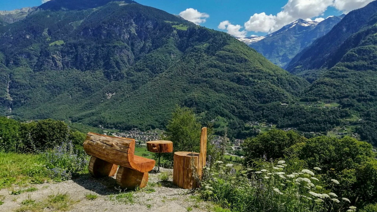 Photo of Others in Semione