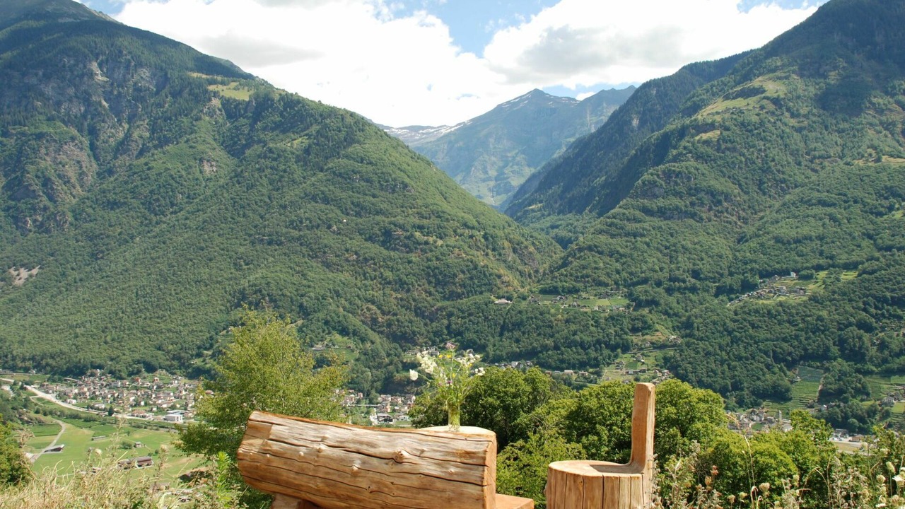 Photo of Others in Semione