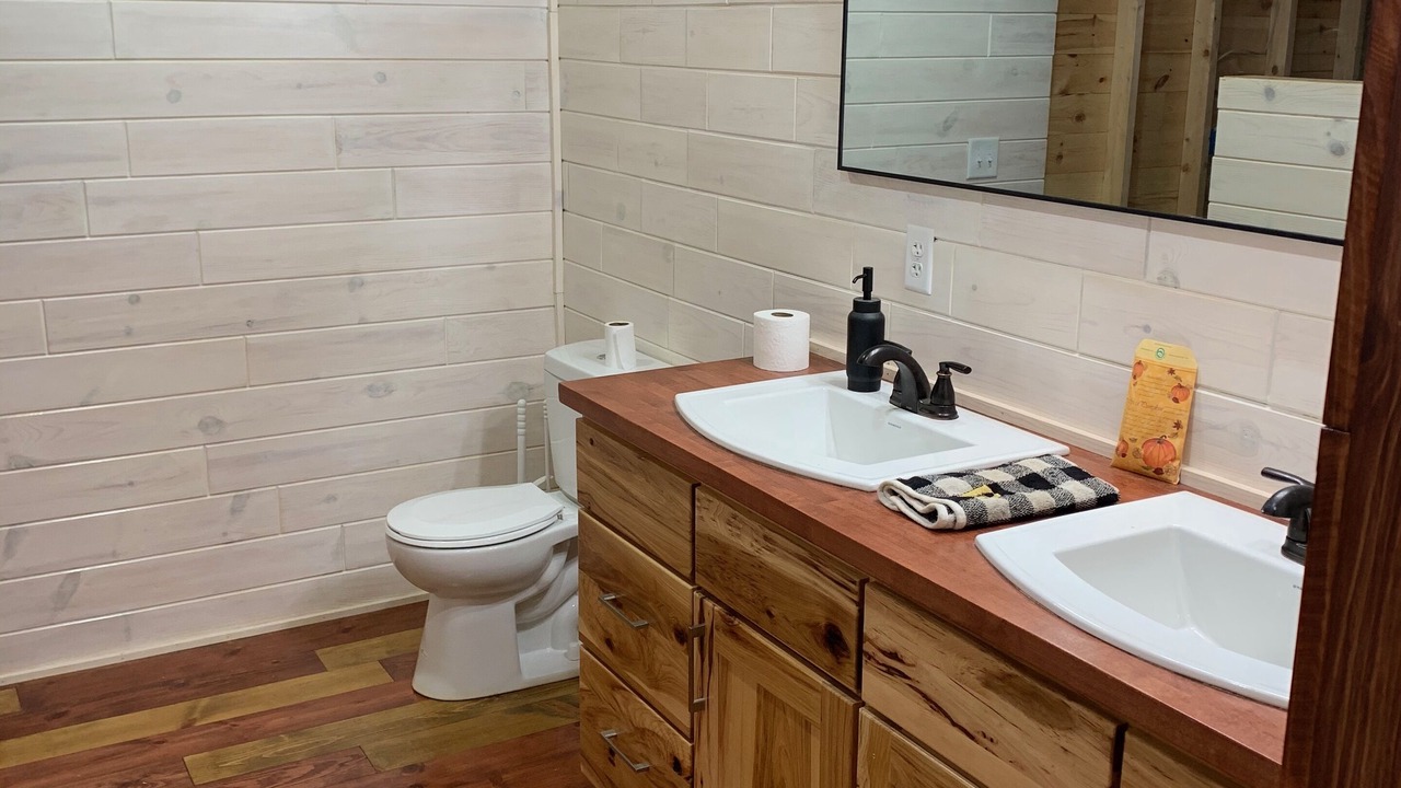 Photo of Bathroom in Belding