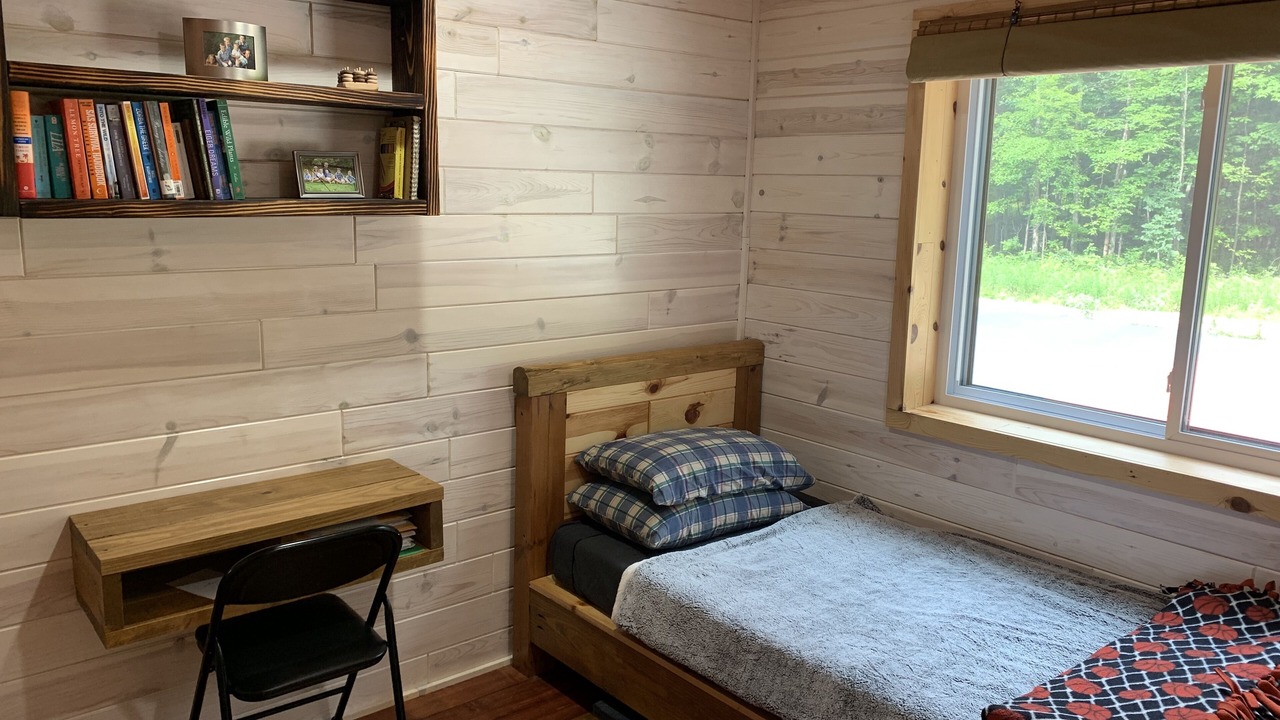Photo of Bedroom in Belding
