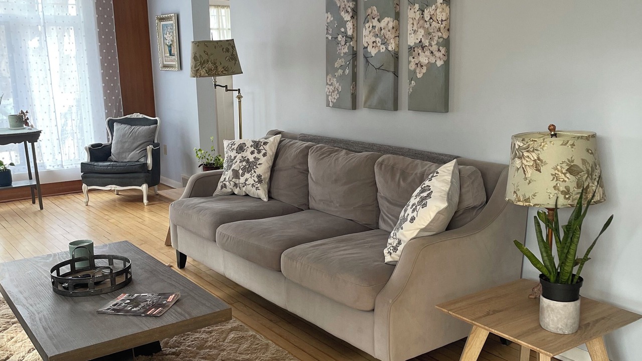 Photo of Livingroom in Saskatoon Downtown