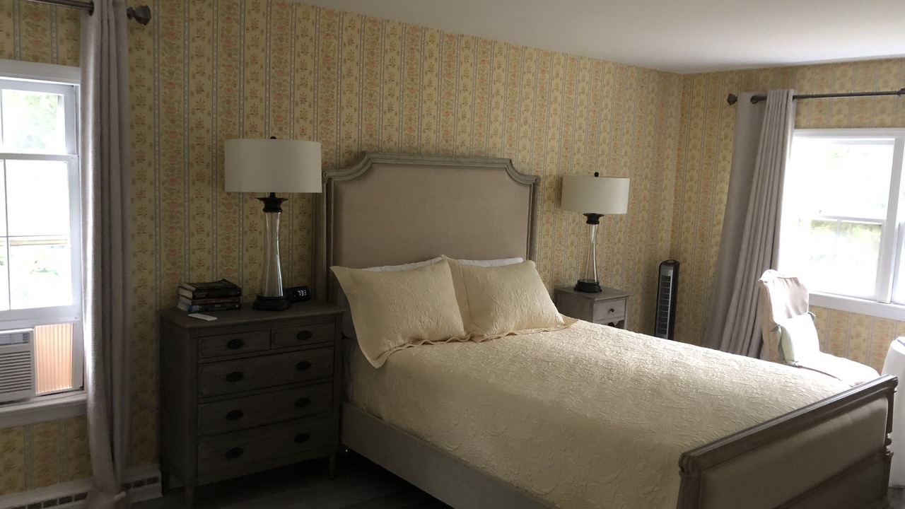 Photo of Bedroom in Cutchogue