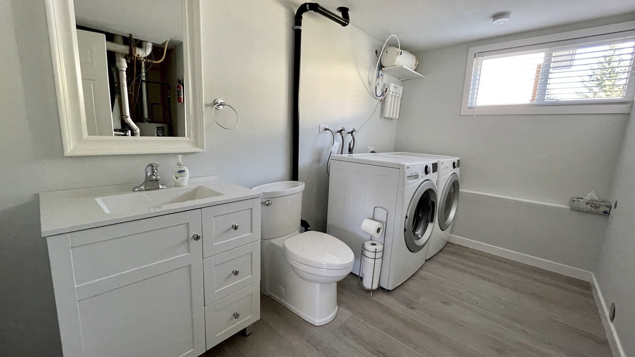 Photo of Bathroom in Okanagan-Similkameen