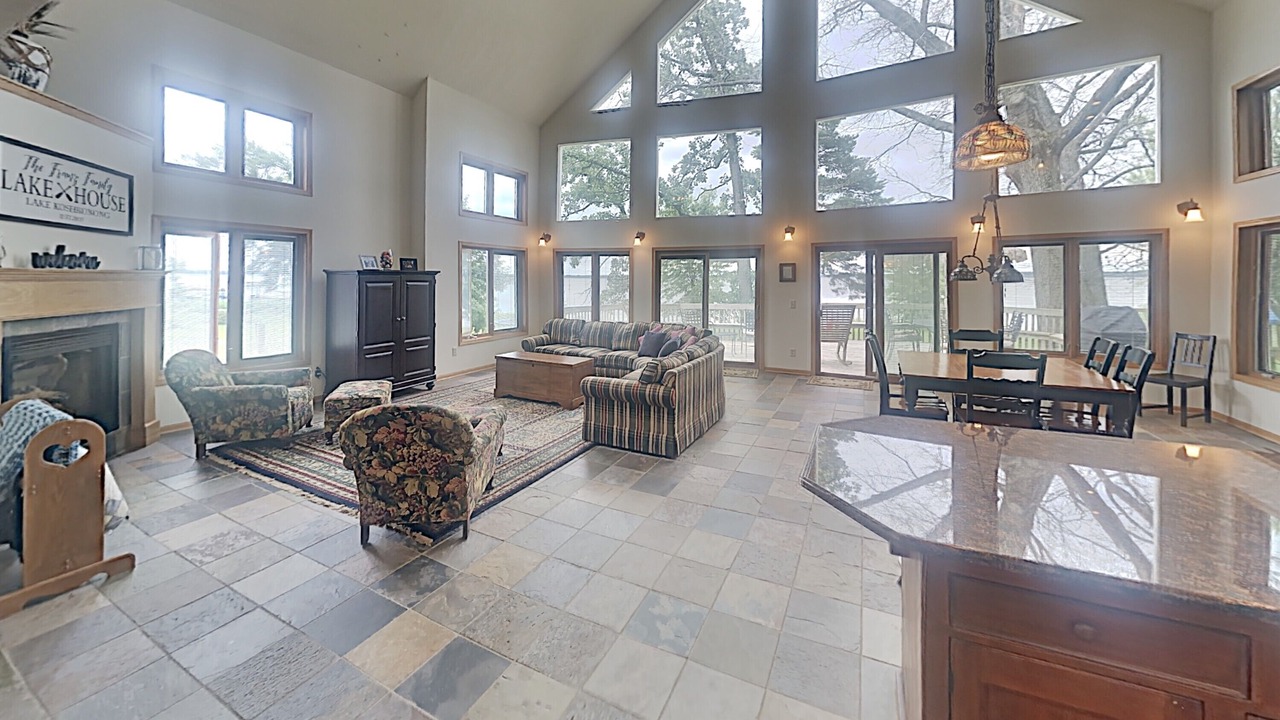Photo of Livingroom in Lake Koshkonong