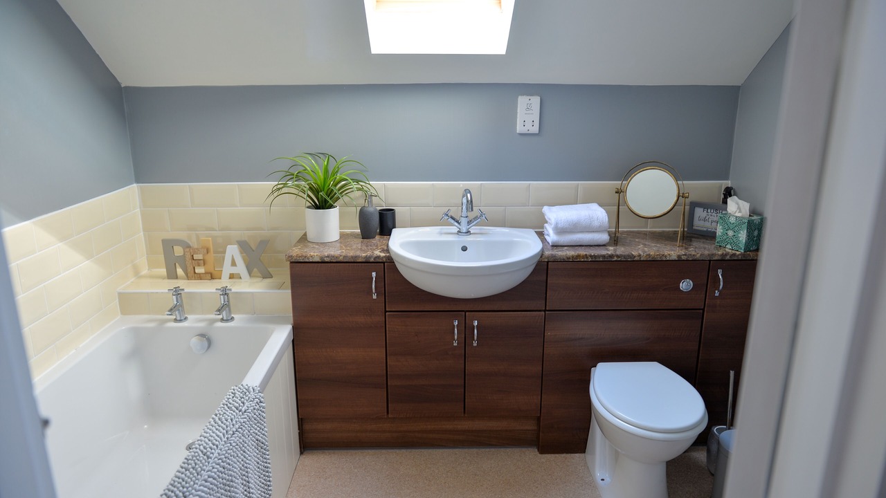 Photo of Bathroom in Cauldon Low