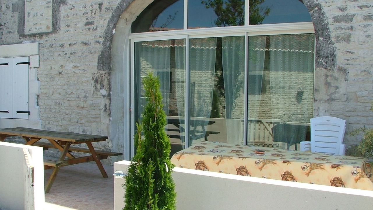 Photo of Outdoor in Houlette
