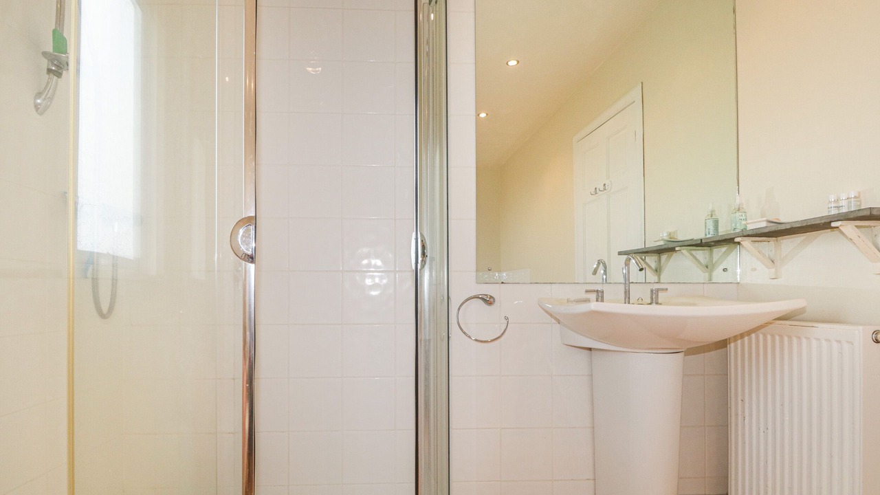 Photo of Bathroom in Hallin