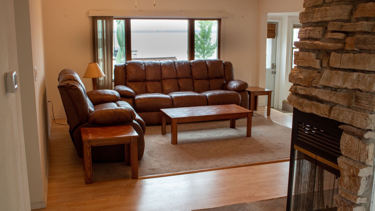 Photo of Livingroom in Edgerton