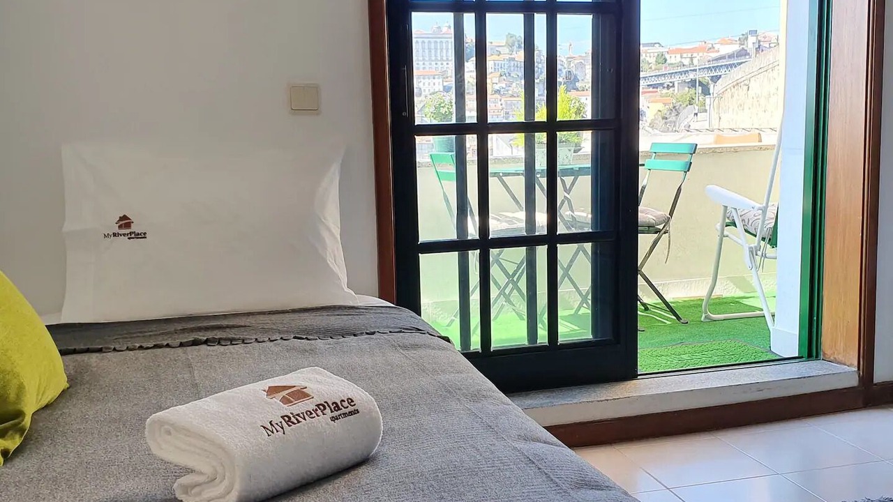 Photo of Bedroom in Santa Marinha