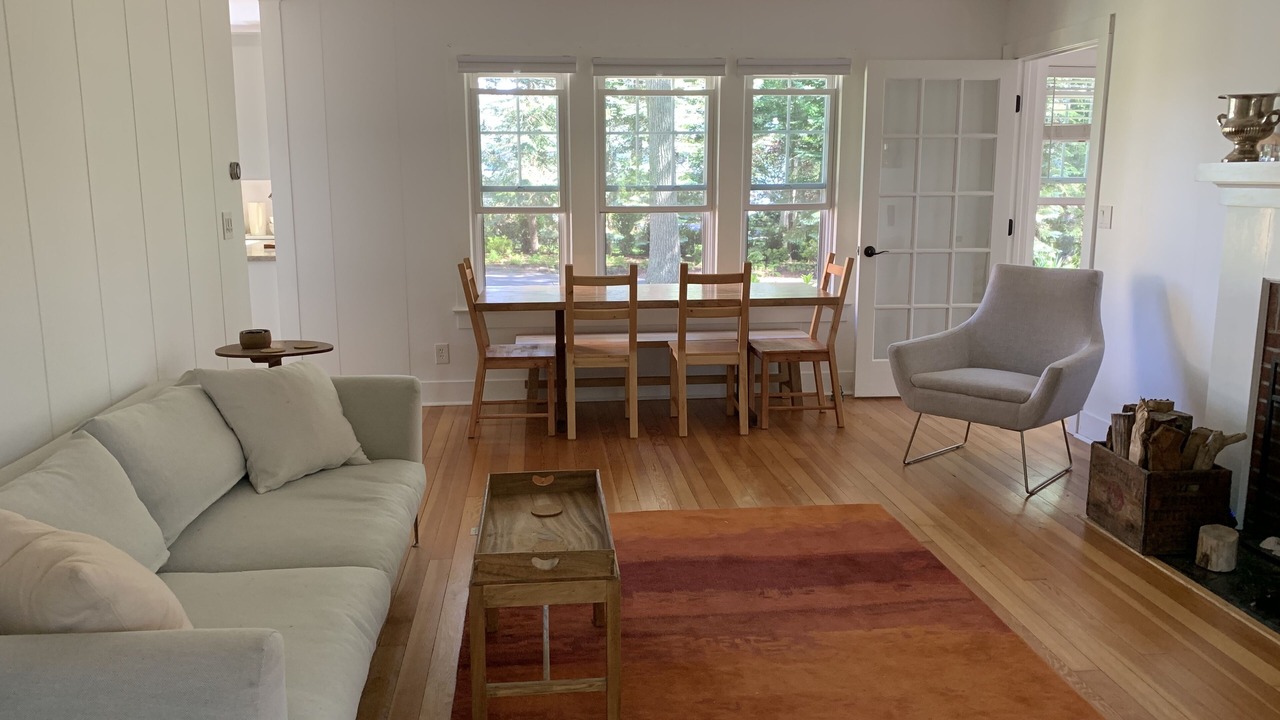 Photo of Livingroom in Cutchogue