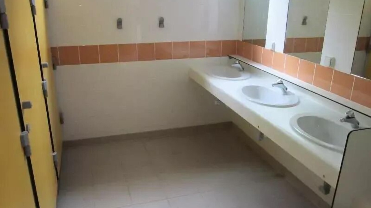 Photo of Bathroom in Annot