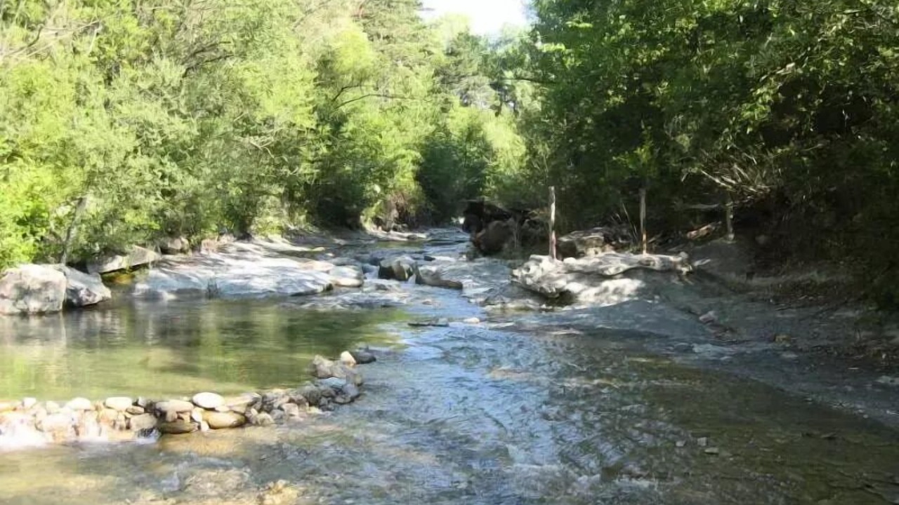Photo of Others in Annot
